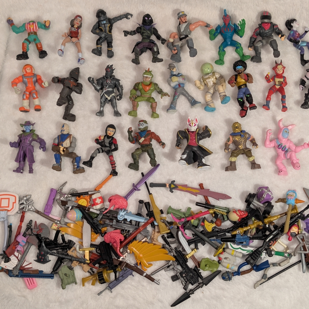 Fortnite 2" Mini Figures Assortment - Multicolor Kids Toys